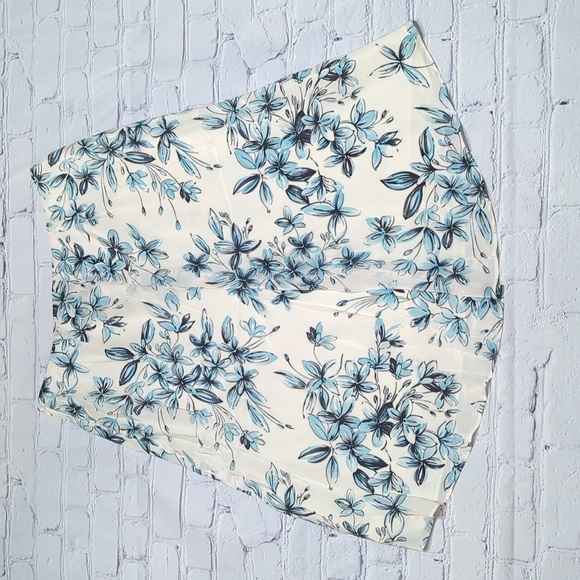 ⭐Loft Womens Skirt 100% Silk Blue Cream Floral High Low Feminine Girly Pastel 10 - Picture 12 of 12